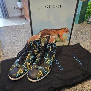 Vintage Gucci mens sneakers size 8.